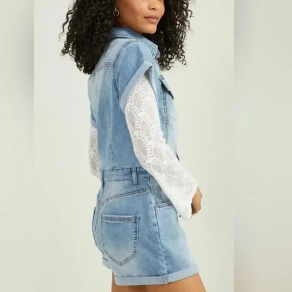 Altar'd State Light Blue Denim Skylar Romper XS - Like New - Picture 7 of 7